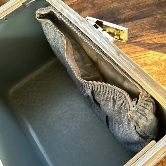 Vintage starflite  Train Case Luggage Blue and grey Preowned - Picture 8 of 12